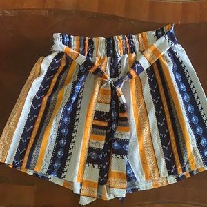 Paper bag shorts, size XL